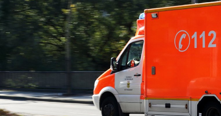 Serviciul 112 își arată din nou neputința! Salvarea a ajuns după 70 de minute la o fetiță grav bolnavă