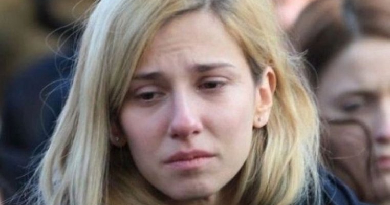 Dana Rogoz, victimă a bullying-ului: mă scuipau, iar mâinile băieților voiau cu orice preț să ridice fustele Abramburicăi
