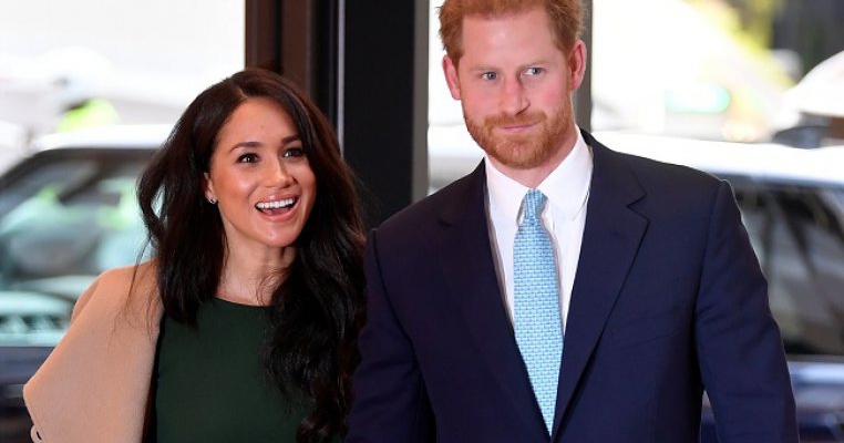 De ce Meghan și Prințul Harry nu vor petrece Crăciunul cu regina. Decizie fără precedent!