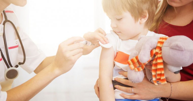 Vaccinurile și autoimunitatea, ce trebuie să știe părinții responsabili