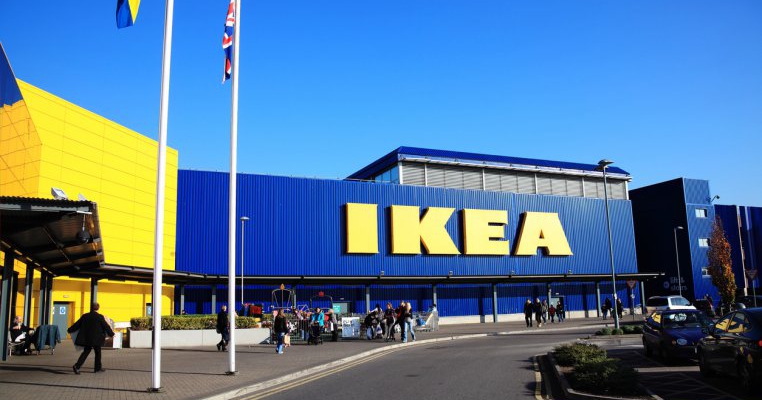 IKEA roagă clienții care au cumpărat acest produs să îl returneze. Este plin de chimicale!