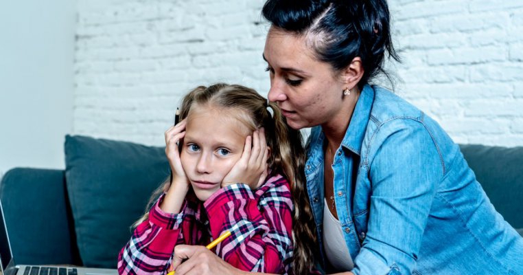 3 studii care ne arată cum trebuie să fie temele copilului ca să fie eficiente