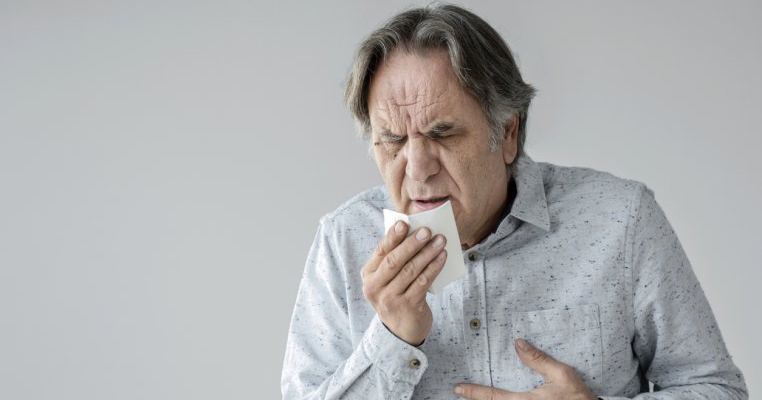 Al 17-lea pacient cu coronavirus a infectat inca 3 persoane și a avut contact cu alte 120