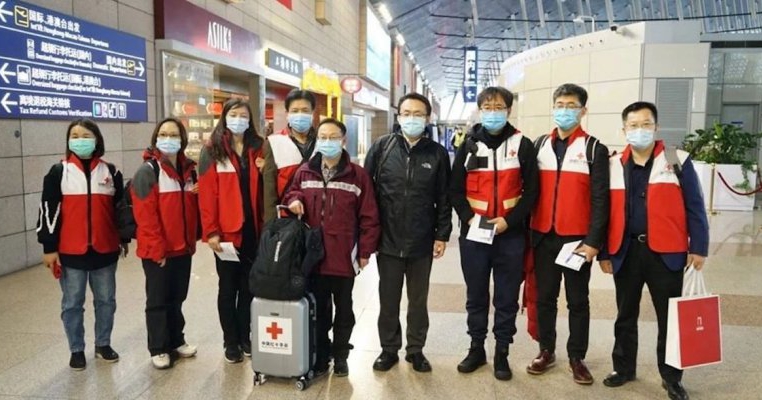 Exemplu de solidaritate: Guvernul chinez a trimis o echipă de medici specialiști și materiale medicale în Italia