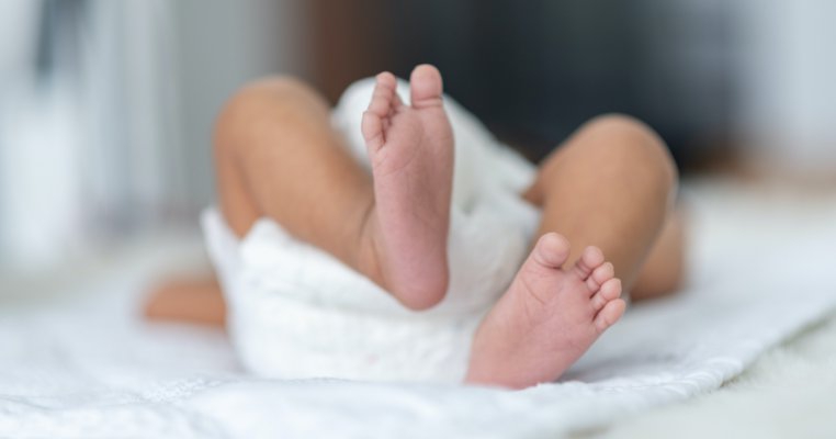 Un nou născut este cel mai tânăr pacient infectat cu coronavirus. Gravidele încep să fie testate