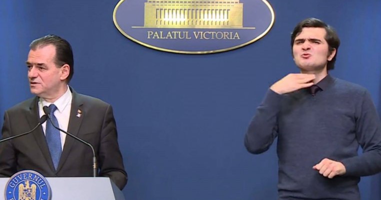 El este Bogdan, interpretul mimico-gestual de la conferințele de presă, cel care a devenit eroul țării noastre