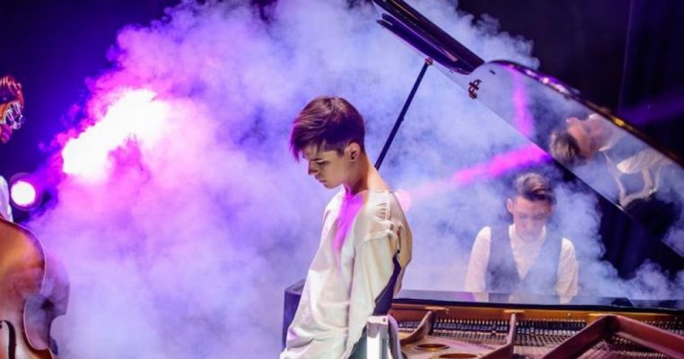 Lacrimi pentru Catalin. Fostul concurent XFactor s-a sinucis, iar părinții sunt plecați și nu se pot întoarce, din cauza COVID-19! Va fi înmormântat singur
