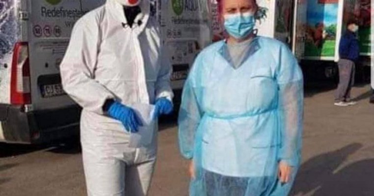 Andreea Marin, mare controversă: de ce ei i s-a dat costum cu factor ridicat de protecţie şi doctorului de lângă ea nu