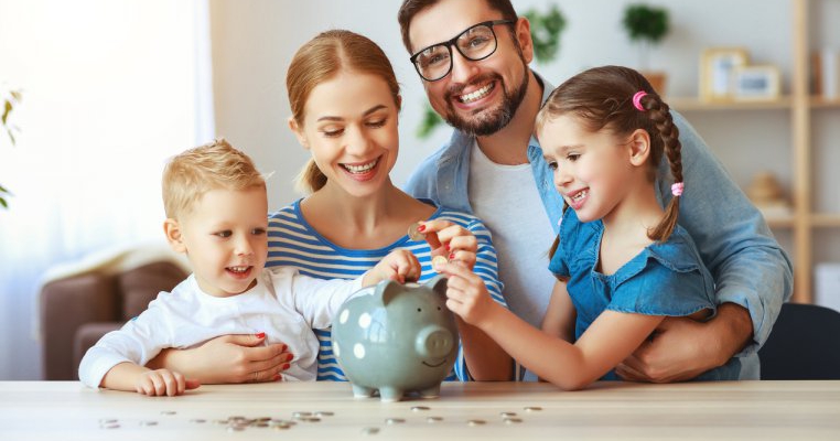 Educația financiară pe înțelesul copilului -  Cum îl ajuți să aprecieze valoarea banilor?