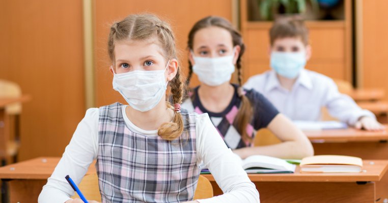 Cum va arăta școala după 15 mai? Distanțare socială cu 30 de elevi în clasă?