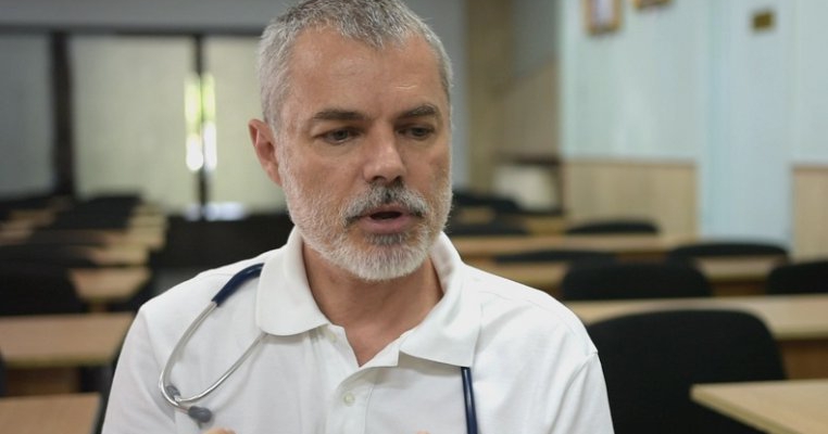 Dr. Mihai Craiu: ”Dr. Google nu a vindecat nici o urgenţă majoră, la nici un copil din lume. Dar a omorât mai mulţi copii prin decizia eronată a părinţilor lor”