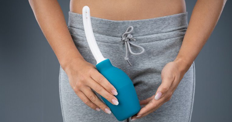 Când și cum folosești corect dușul vaginal? Reguli de siguranță pentru o sănătate intimă perfectă