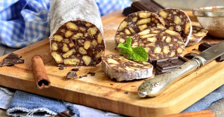 Salam de biscuiți: 5 rețete pe care nici să vrei nu le vei greși
