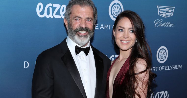Actori de la Hollywood cu iubite care le-ar putea fi fiice