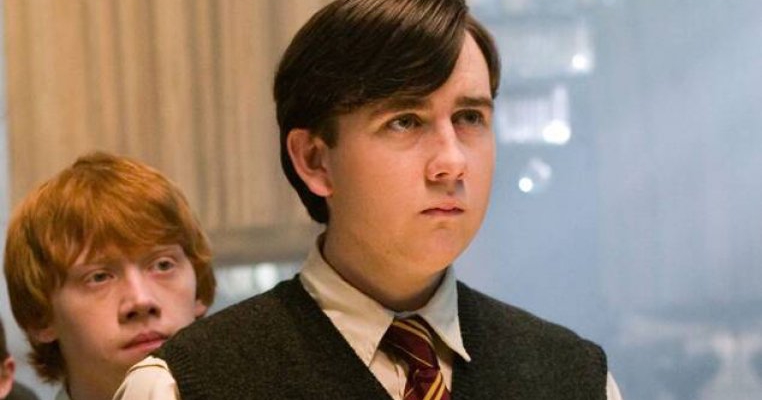 Îl mai ții minte pe Neville din Harry Potter? Acum este unul dintre cei mai sexy actori din lume