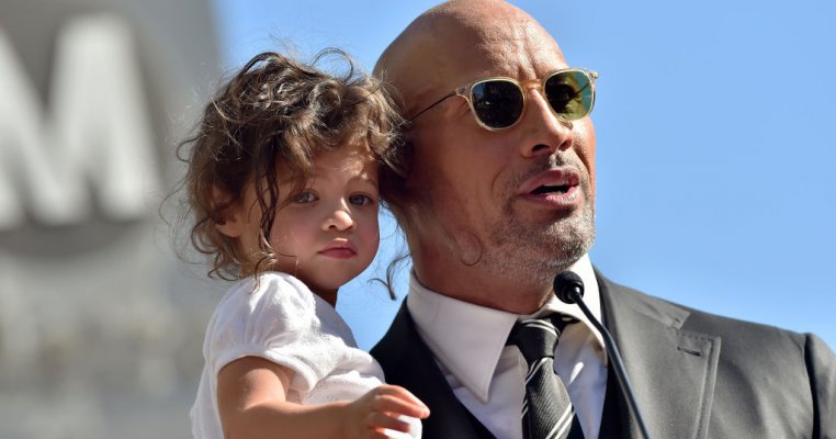 Dwayne ”The Rock” Johnson a confirmat: ”Toată familia mea e infectată. Chiar și fetițele mele”