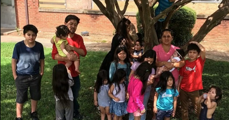 Povestea mamei de 38 de ani, care a fost gravidă timp de un deceniu. A născut cu 3 luni în urmă și este însărcinată cu cel de-al 16-lea copil.