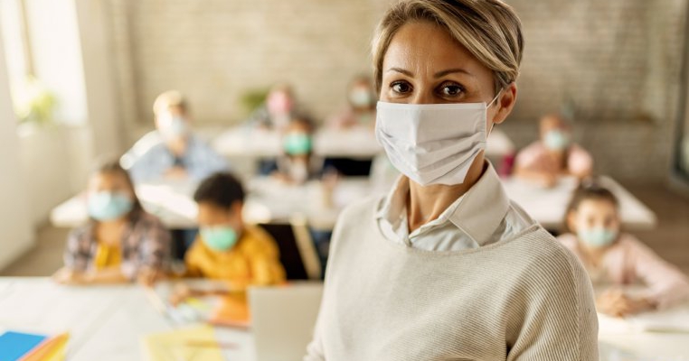 Grad mic de imunizare al învățătorilor, în urma testelor. Ce înseamnă asta pentru elevi
