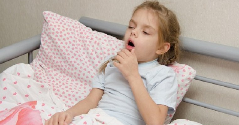 Răceala la copii: când trebuie să suni la medic