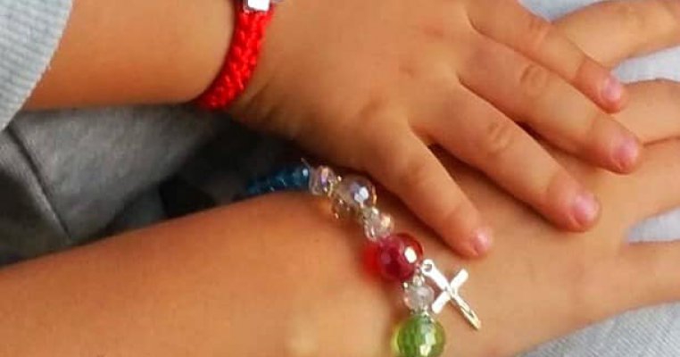 Momente teribile pentru o vedetă din România. Fiul ei a ajuns la terapie intensivă: ”Urlu, Doamne, la tine, sfâșiată de durere, și cu inima aproape moartă!”