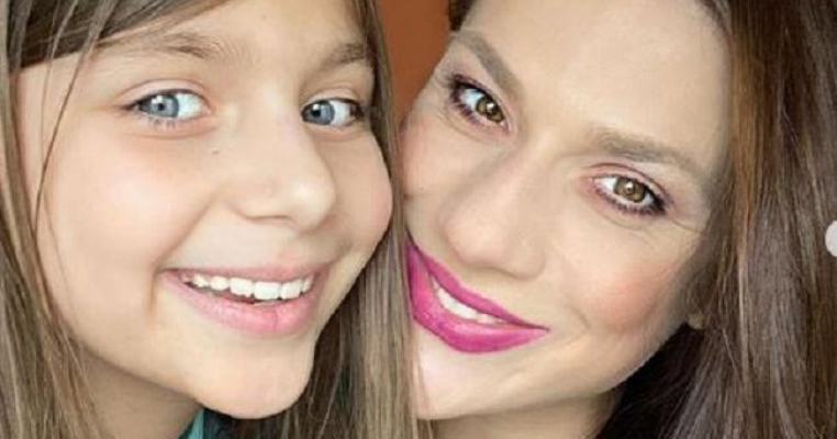 Tily Niculae a ajuns de urgenţă cu fetiţa la spital. A fost nevoie de operaţie