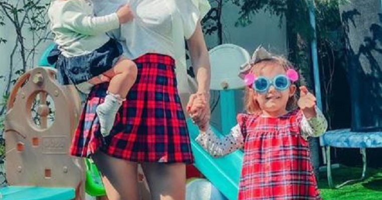 Andreea Bălan a ieşit din spital! Primul lucru pe care l-a făcut când şi-a revăzut fetiţele