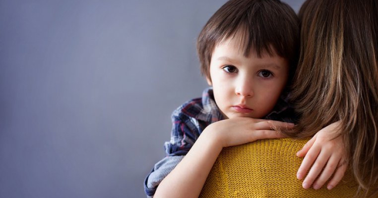 7 semne că micuţul tău este nefericit. Copilul tău are nevoie de tine