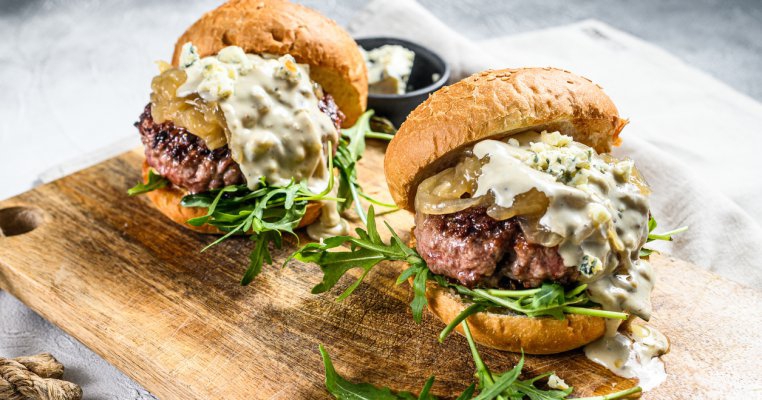Nebunie! 7 rețete de burgeri de te lingi pe degete