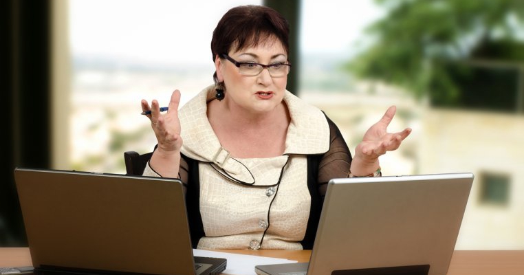 Profesori de la Colegiul Vianu, reclamați de părinți pentru „afirmații jignitoare” față de elevi în școala online