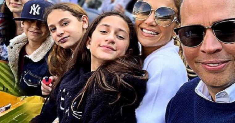 Cum i-au convins copiii pe Jennifer Lopez și Alex Rodriguez să nu se despartă