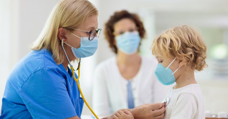 Domnule Ministru al Educației, în fiecare zi 26 de elevi și 35 de profesori se infectează cu Covid! Unde este siguranța din școli?