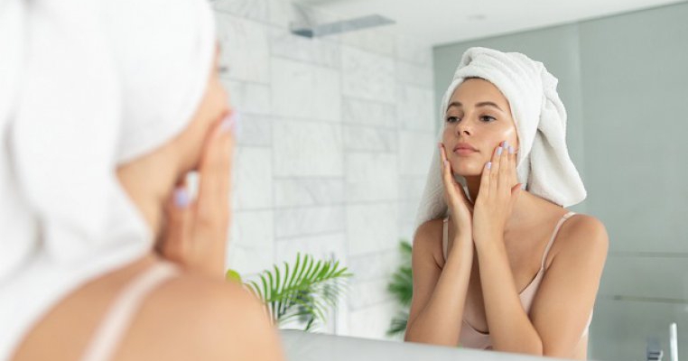 Noua gamă Expert Cleanse Pro de excepție pentru igiena tenului