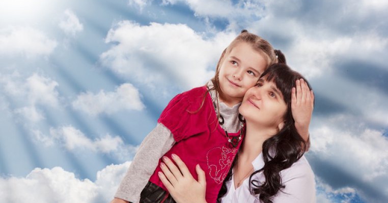 Cum vorbești cu copilul tău despre Dumnezeu dacă nu ești un părinte religios
