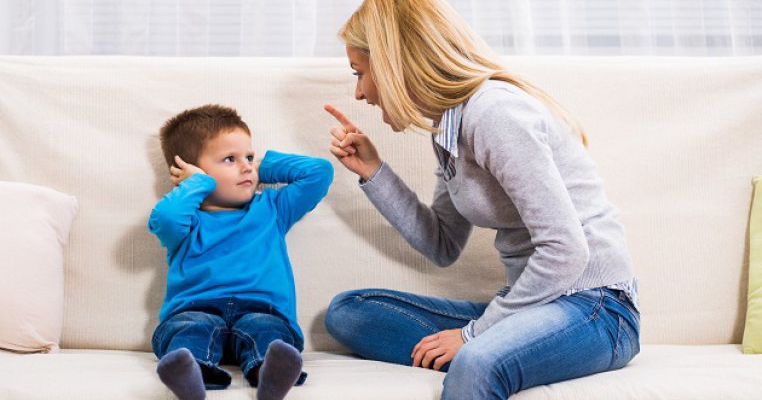 Dacă țipi la copilul tău, știința spune că va avea creierul insuficient dezvoltat ca adult