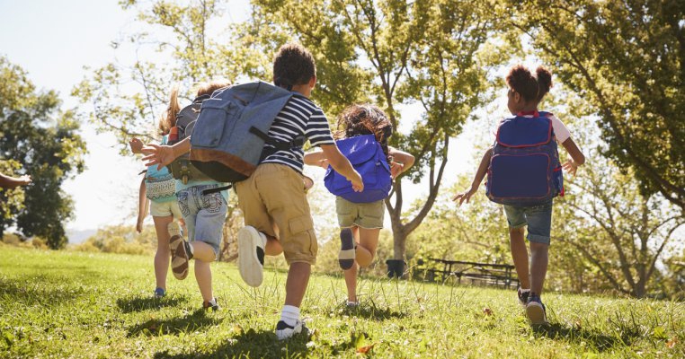 Explicațiile Ministerului Educației: de ce vacanța de vară începe pe 4 iunie