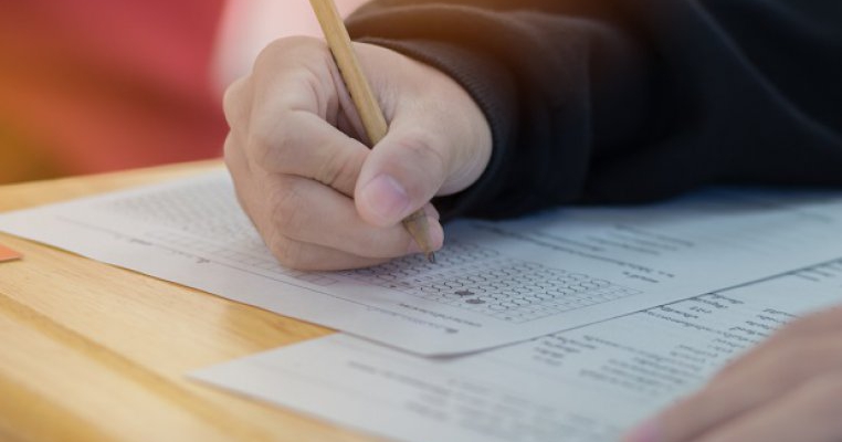 Fișa admitere liceu 2021: cum se completează și ce trebuie să știi despre aceasta