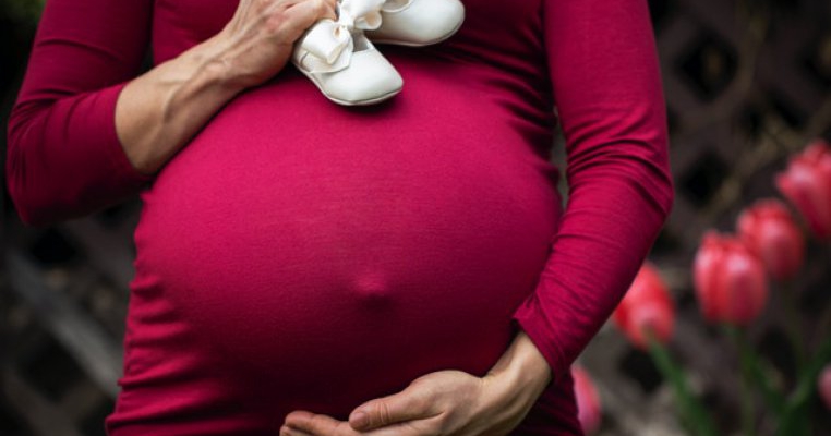 Ce este sângerarea de implantare: cum apare, cât durează și ce simptome sunt?