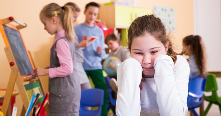 Probleme de socializare: cum le recunoști la copilul tău și ce este de făcut?