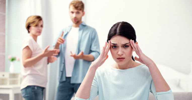 13 comportamente de soacră care trebuie scoase în afara legii