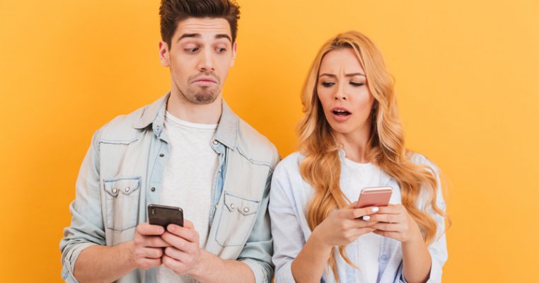Zodii care îți spionează telefonul când nu ești atent. Au probleme mari cu încrederea