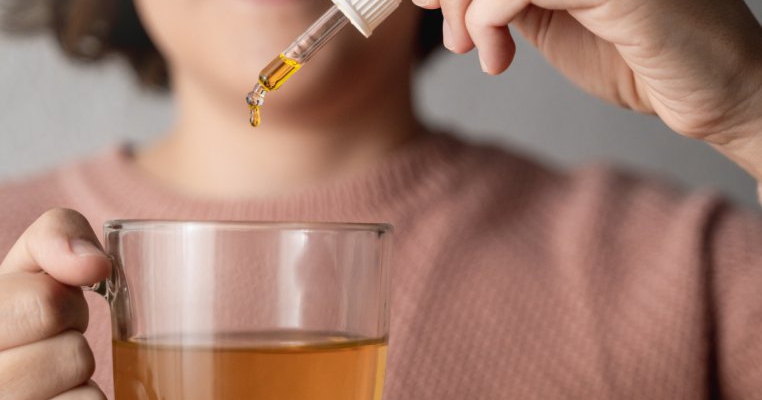 Detoxifiere cu uleiuri esențiale: rețete și sfaturi