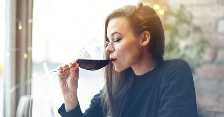 Alcoolul în alăptare: sfaturile specialiștilor