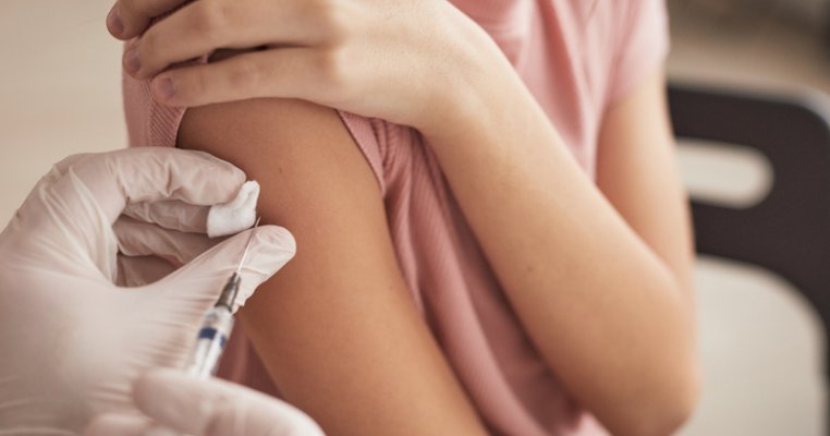 Performanță istorică: s-a aprobat vaccinul anti-malarie care va salva milioane de copii, după 100 de ani de cercetare