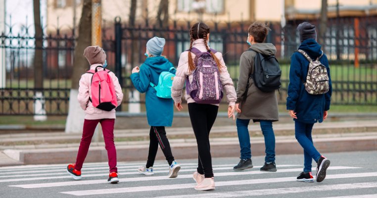 Când se redeschid școlile? Sub ce prag ar trebui să scadă rata de infectare