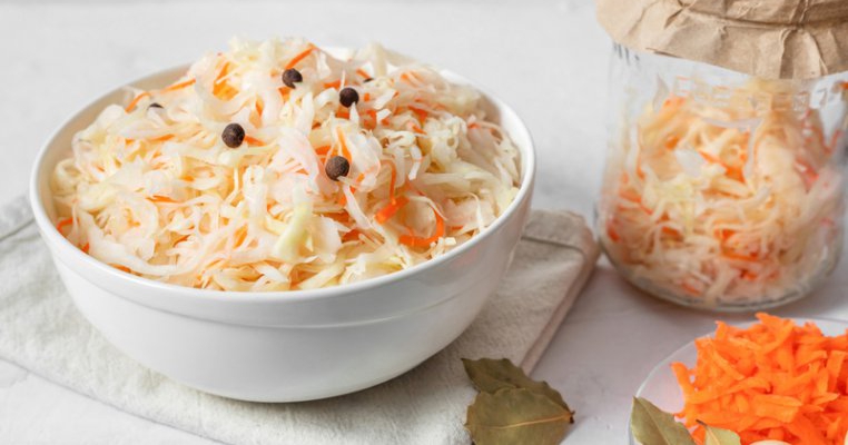Salata de varza cu morcovi