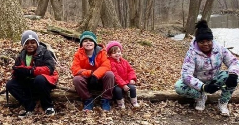 Mi-am retras copiii de la școală și natura i-a învățat mai mult decât orice alt profesor