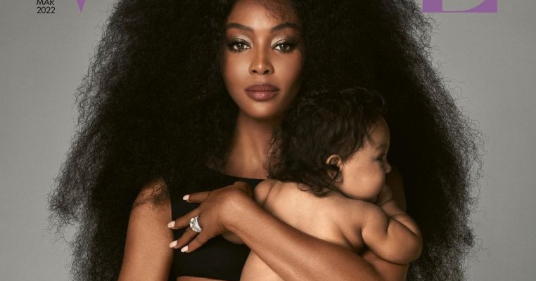 „Nu e adoptată. E fiica mea”. Prima poză cu fetița lui Naomi Campbell