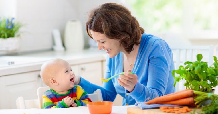Despre diversificare: cum putem susține o floră intestinală sănătoasă printr-o alimentație echilibrată