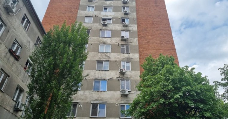 O mamă din Timișoara s-a aruncat de pe bloc cu cei doi copii ai ei în brațe. Niciunul nu a supraviețuit