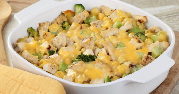 Piept de curcan cu brocoli si smantana la cuptor